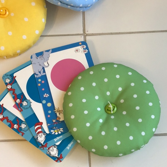 5 Colorful Fabric Card Holders - Picture 3 of 5